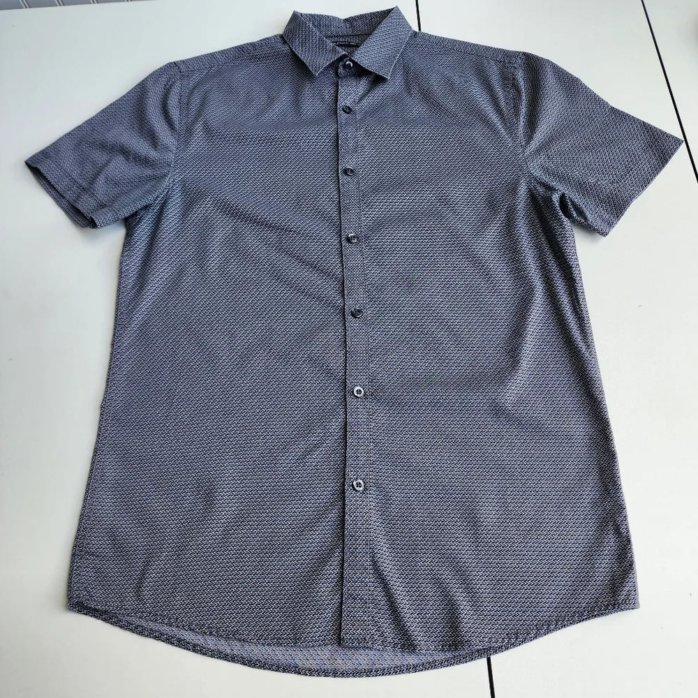 Axist Mens Collared Button Up Short Sleeve Shirt Gray Black Geo Print Sz S